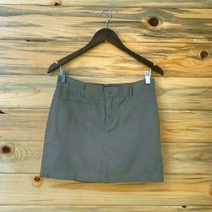 Reitmans Ladies Hunter Green Skort, 6